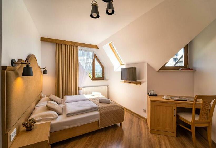 پانسیون Miodowy Dworek