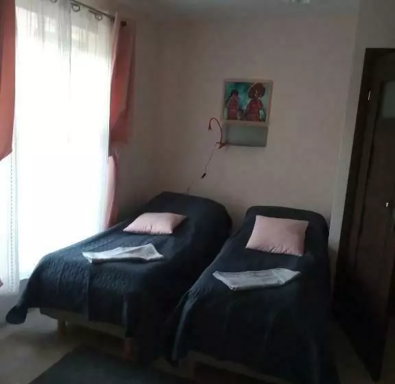 Majatalo Motel Królowej Jadwigi Alicja Szymańska Pokoje Na Ogrodowej