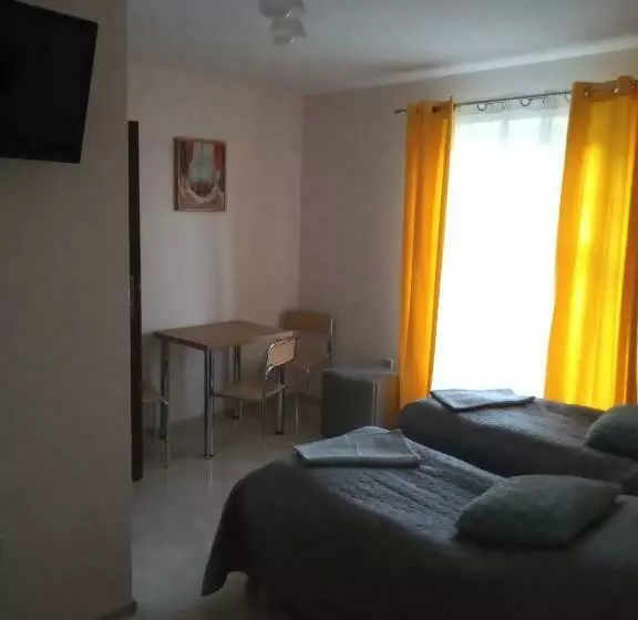 Majatalo Motel Królowej Jadwigi Alicja Szymańska Pokoje Na Ogrodowej