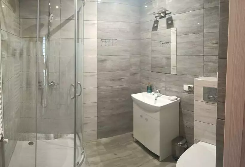 Majatalo Noclegi Przy Skawie