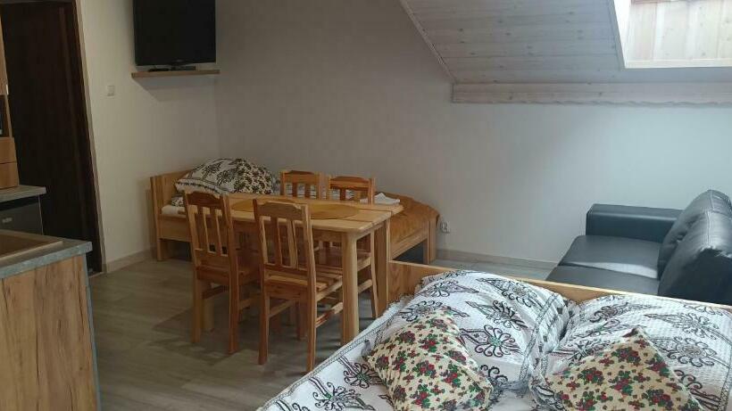 פנסיון Noclegi Przy Skawie