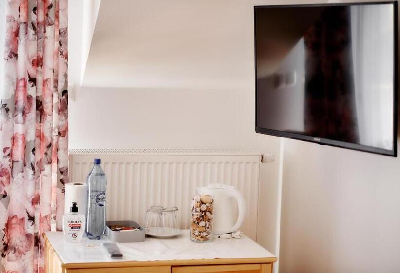 بنسيون Pokoje U Anny