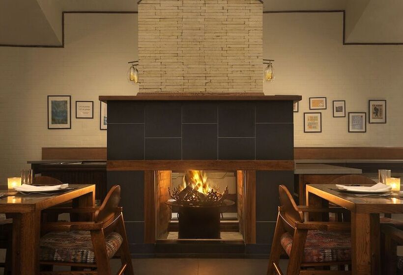 Amanvana Spa Resort, Coorg