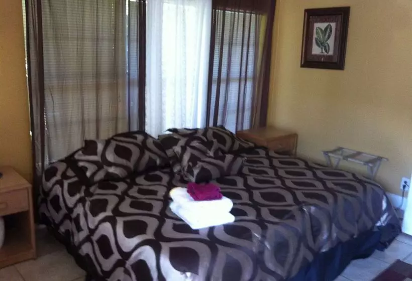 Nocleg ze śniadaniem Bridge At Cordova