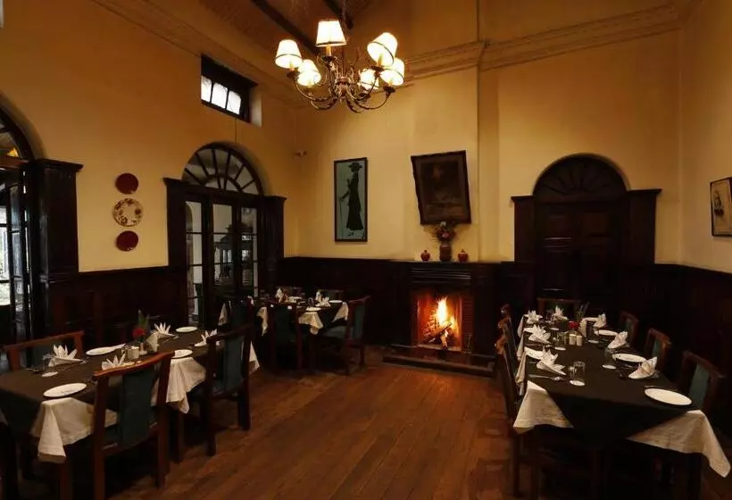 住宿加早餐  King S Cliff