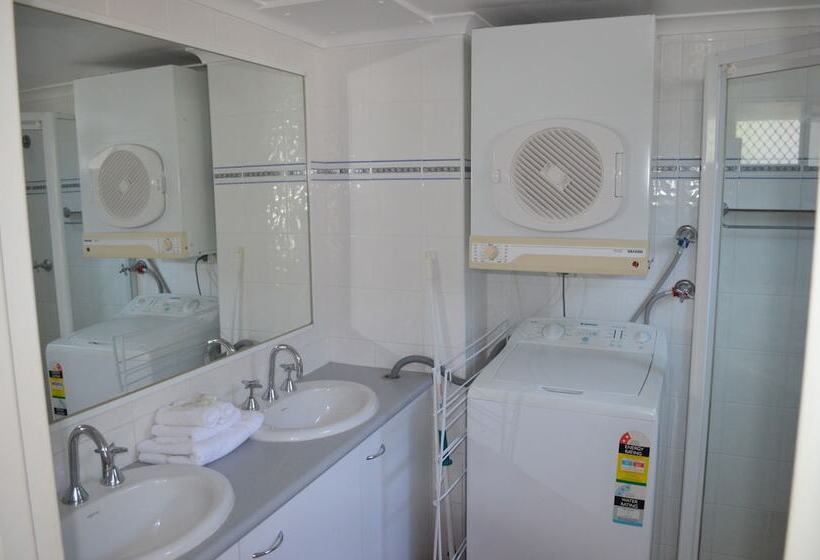 Enderley Gardens Resort