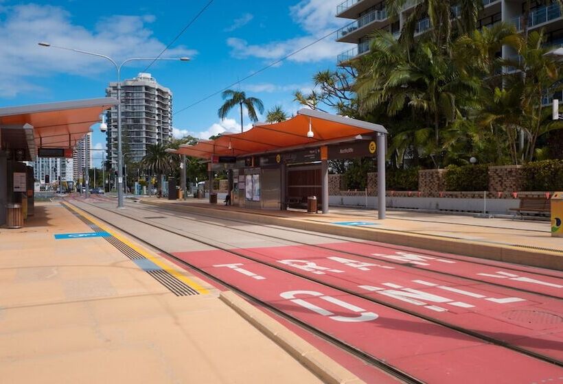 Enderley Gardens Resort