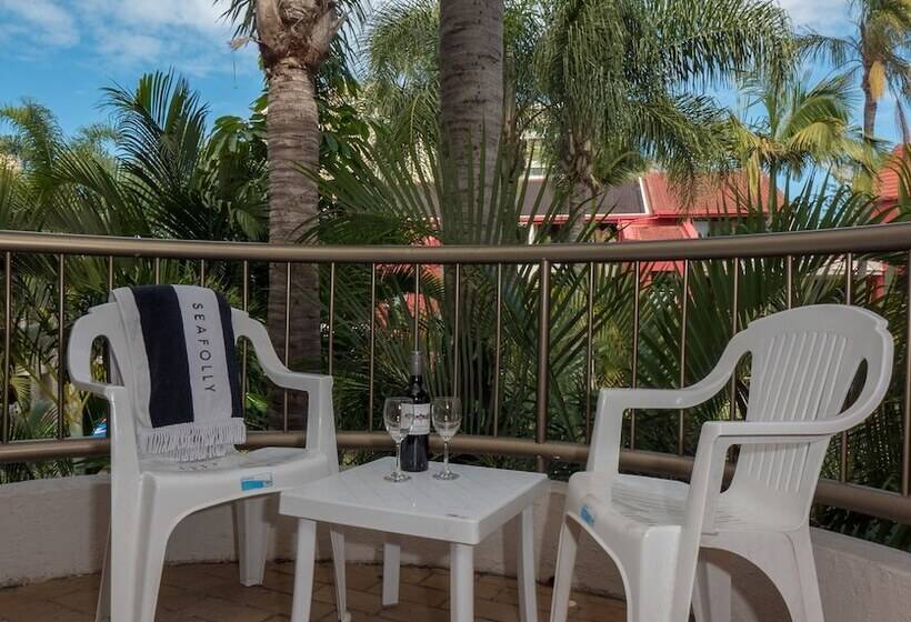 Enderley Gardens Resort