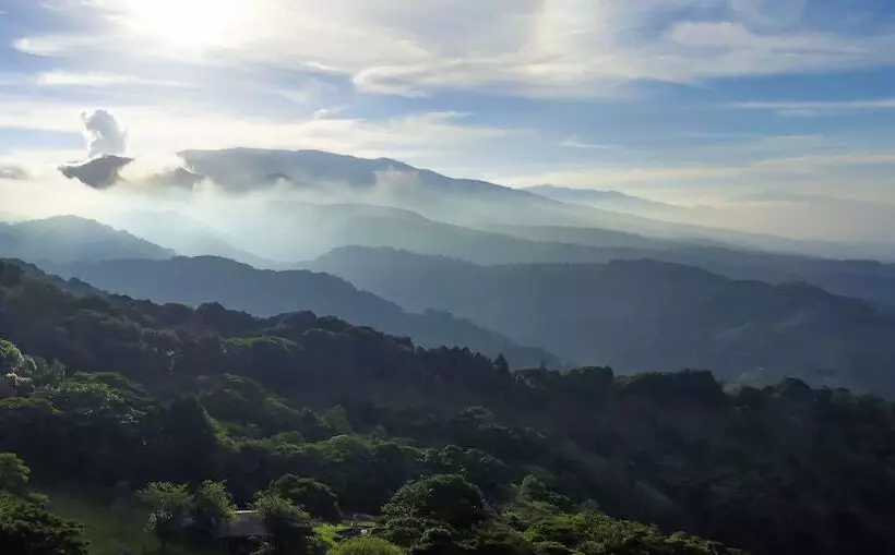 בית מלון כפרי Alto Palomo