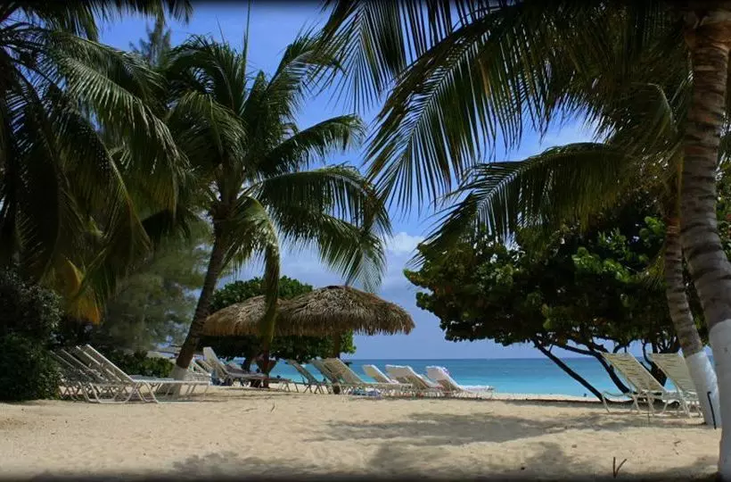 هتل Caribbean Club