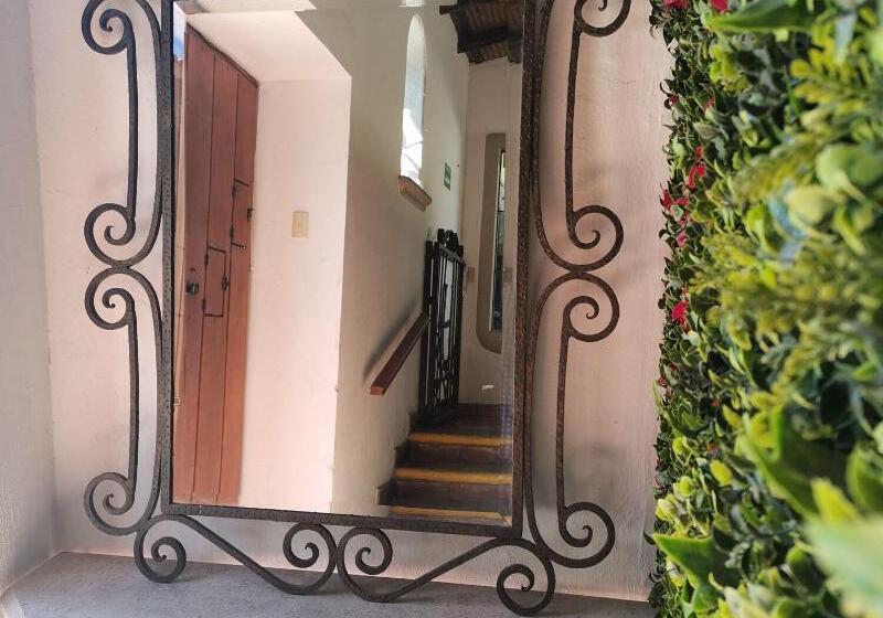 فندق Hacienda Del Lago Boutique