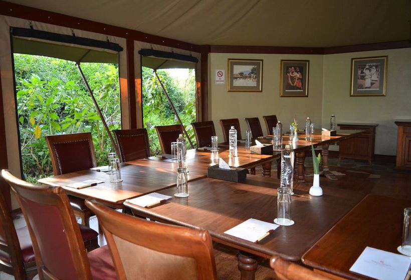 호텔 Lake Elmenteita Serena Camp