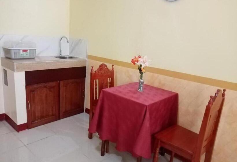 酒店 Lucky Garden Inn