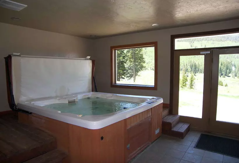 ホテル Rocky Mountain Resort Management Breckenridge