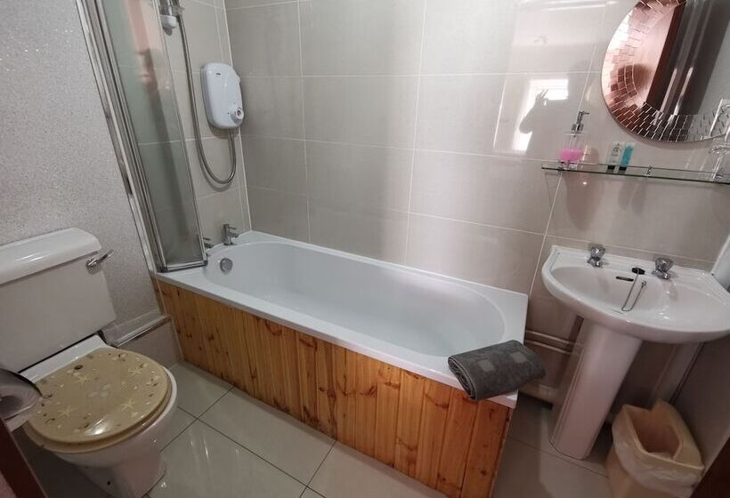 בית מלון כפרי St Ronan S