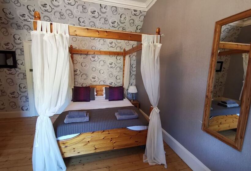 בית מלון כפרי St Ronan S