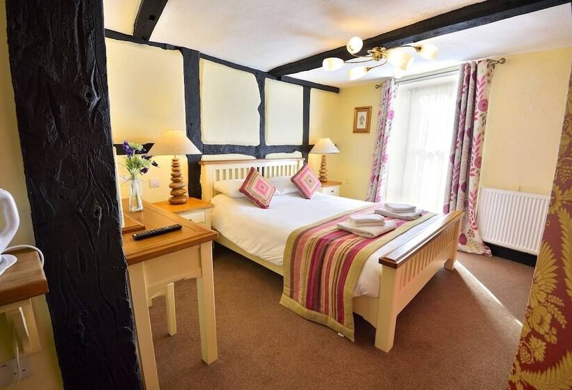 בית מלון כפרי The Talbot