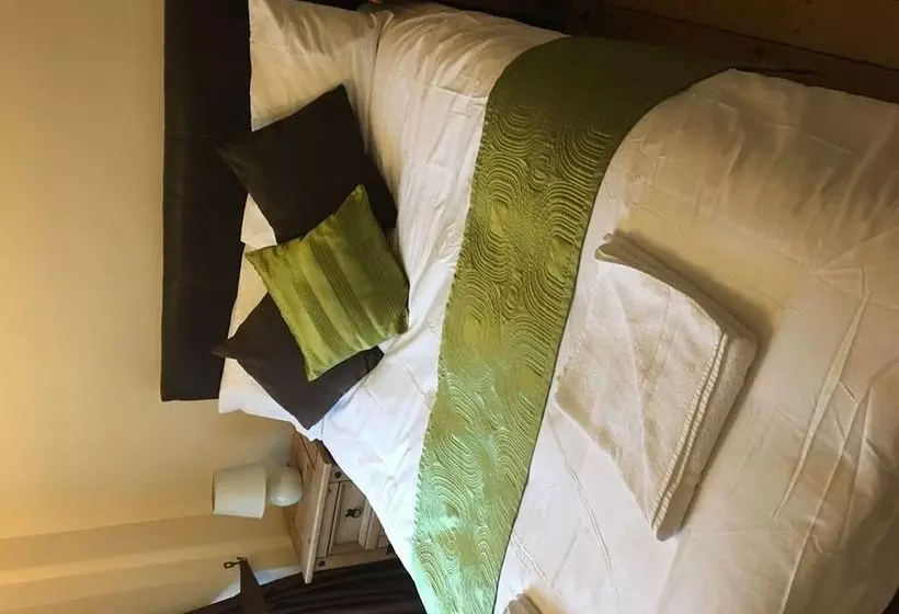 Hotel The George Inn At Tideswell