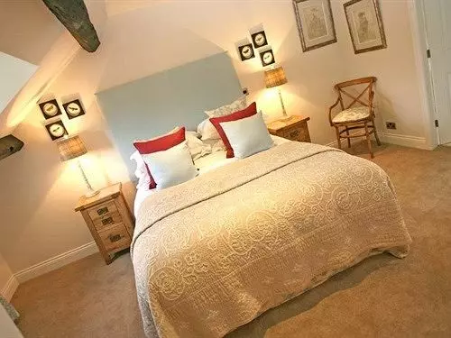 Отель Hare And Hounds