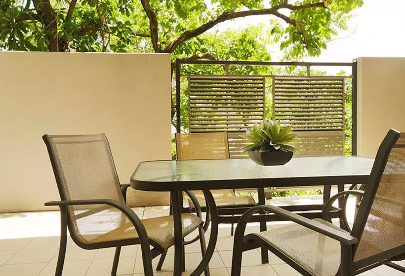 Kangaroo Point Holiday Apartments