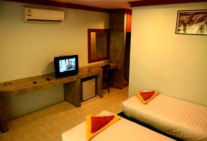 Koh Yao Chukit Dachanan Resort