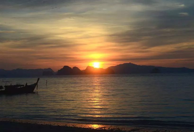 Koh Yao Chukit Dachanan Resort