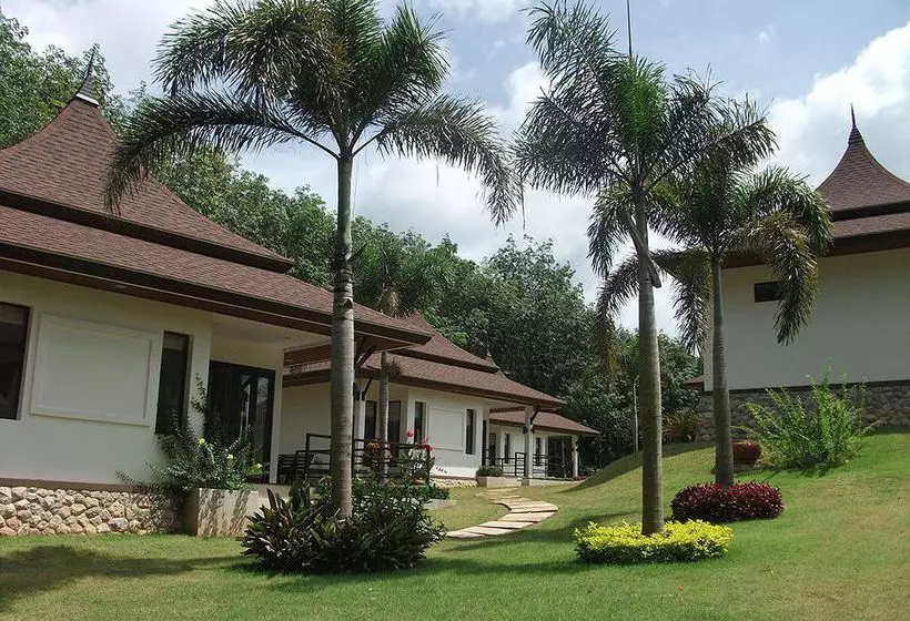 Leelawadee Garden Resort