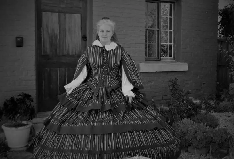 Mulberry Cottage Unique B&b Accommodation