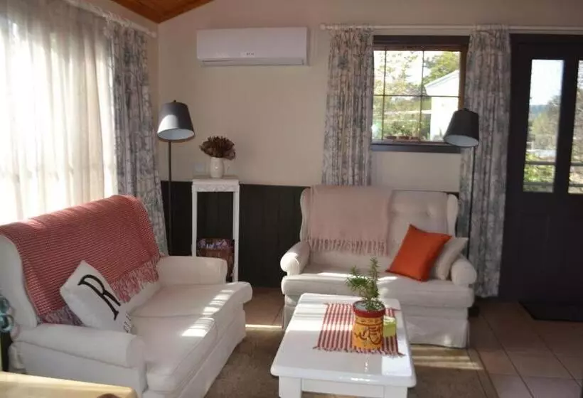 Mulberry Cottage Unique B&b Accommodation