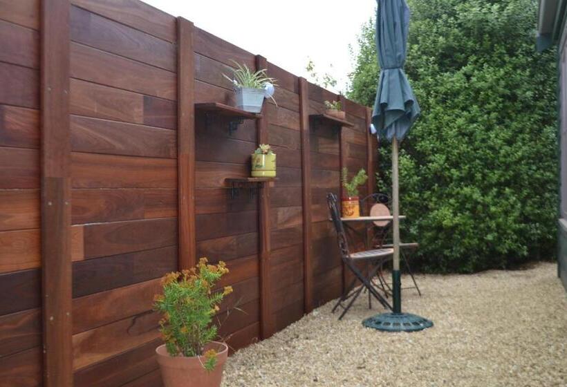 Mulberry Cottage Unique B&b Accommodation