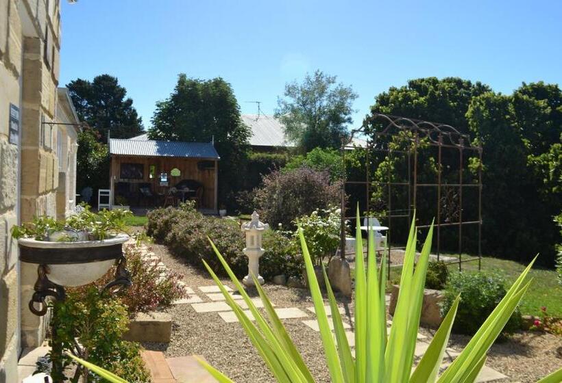 Mulberry Cottage Unique B&b Accommodation