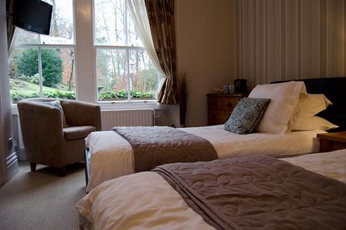 بنسيون Lakes End Country Guest House