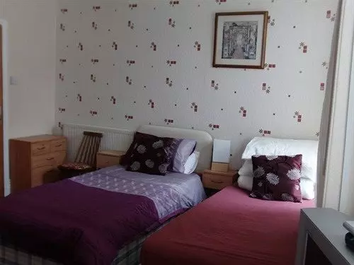 膳宿费 Oakwell Guest House