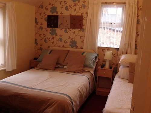 Пансион Oakwell Guest House