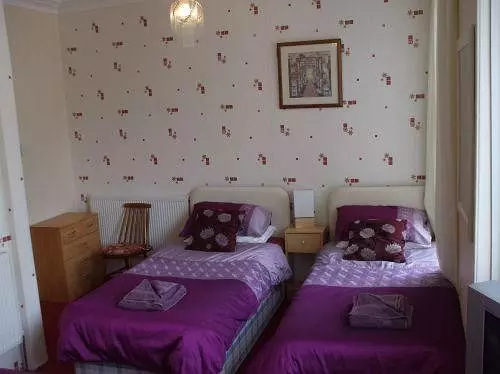 膳宿费 Oakwell Guest House