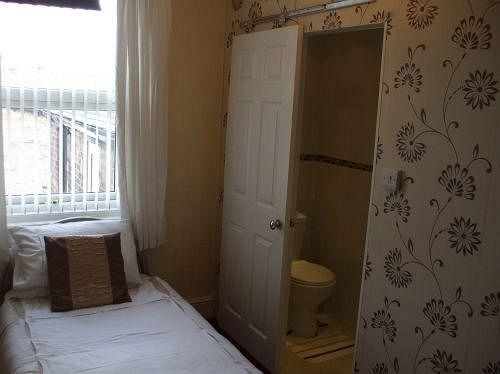 Пансион Oakwell Guest House