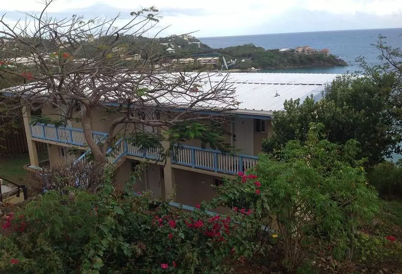استراحتگاه Paradise Cove Cottages