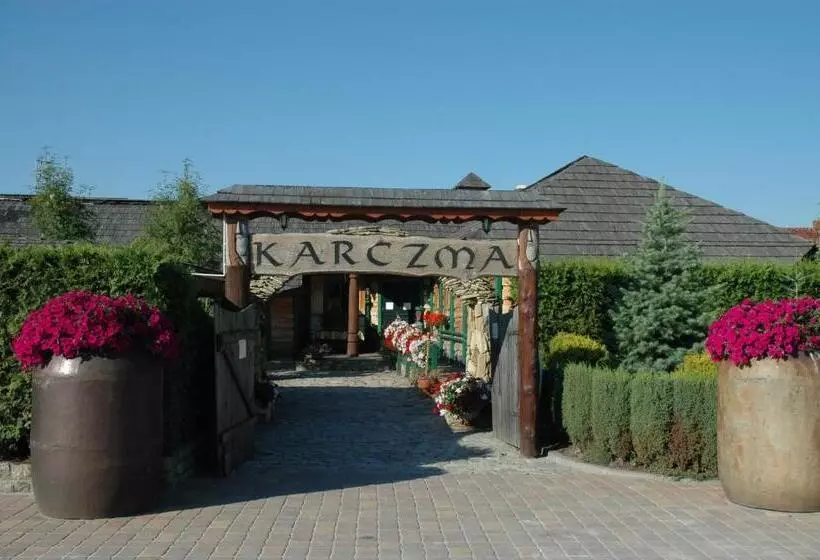 Retkeilymaja Karczma Michelle