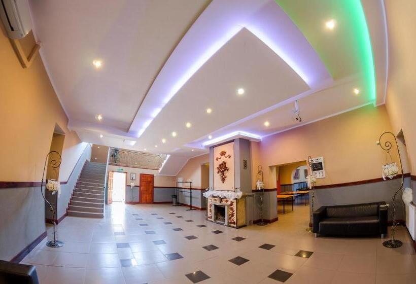 旅馆 Pałac Pod Bocianim Gniazdem