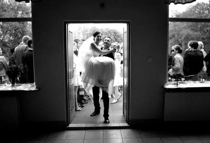 Retkeilymaja Pałac Pod Bocianim Gniazdem