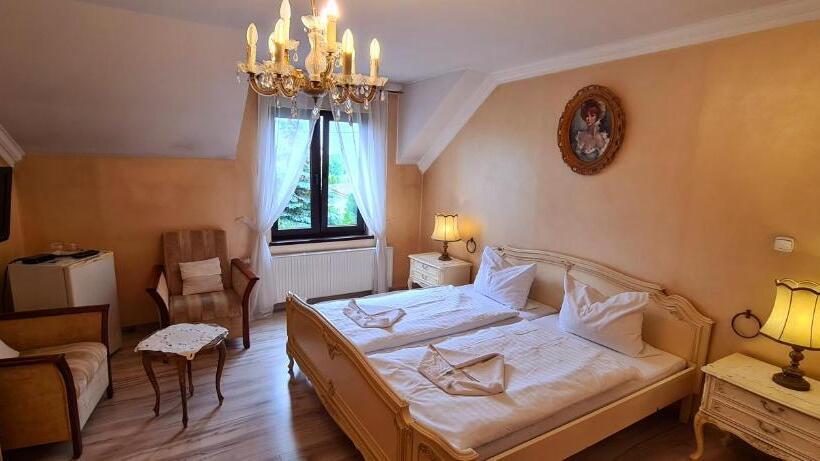 הוסטל Zajazd Motel Staropolski