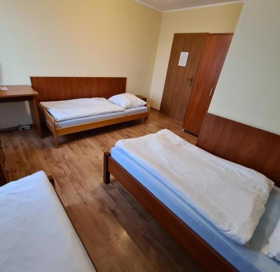 הוסטל Zajazd Motel Staropolski