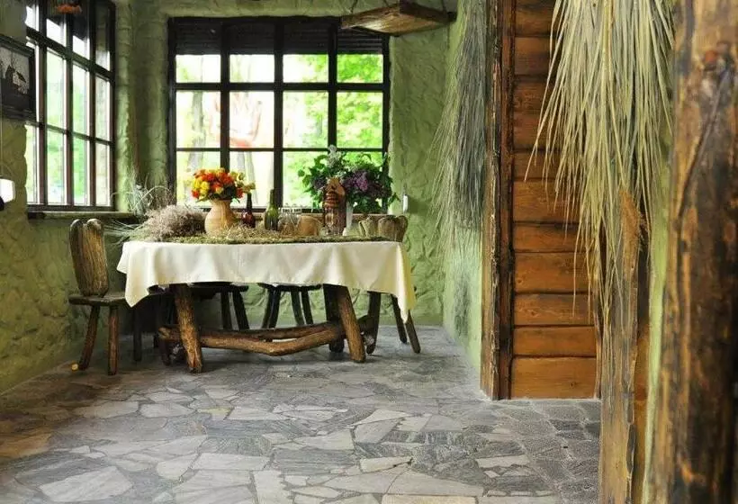 ユースホステル Zajazd Myśliwska