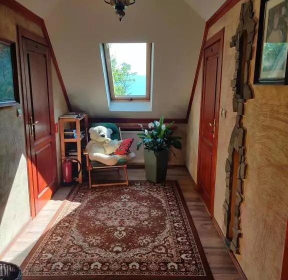 Aamiaismajoitus (B&B) Chata Na Groniu