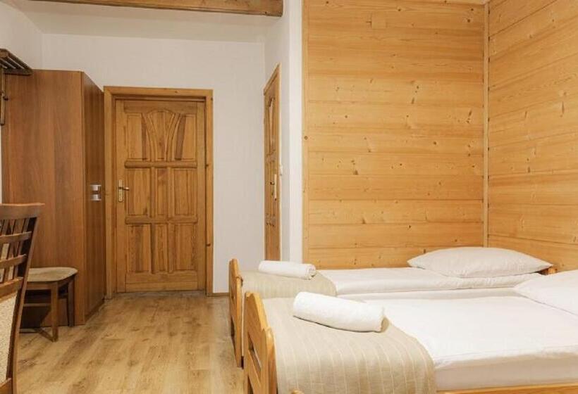 Bed and Breakfast Chata U Bronka