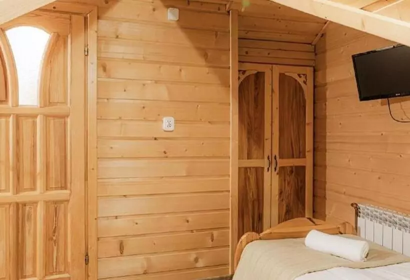 تختخواب و صبحانه Chata U Bronka