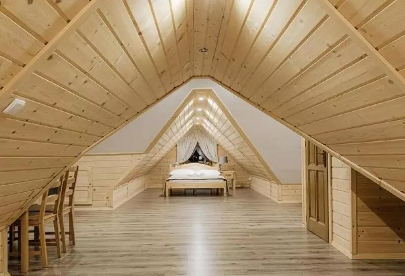 تختخواب و صبحانه Chata U Bronka