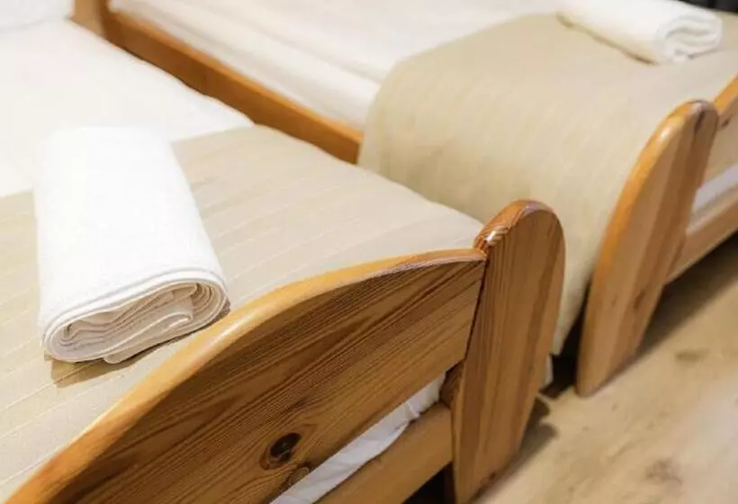 تختخواب و صبحانه Chata U Bronka