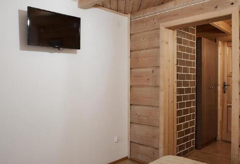 Bed and Breakfast Chata U Bronka