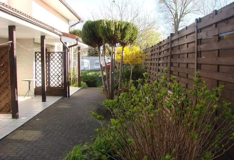 Aamiaismajoitus (B&B) Dom Gościnny Marcela